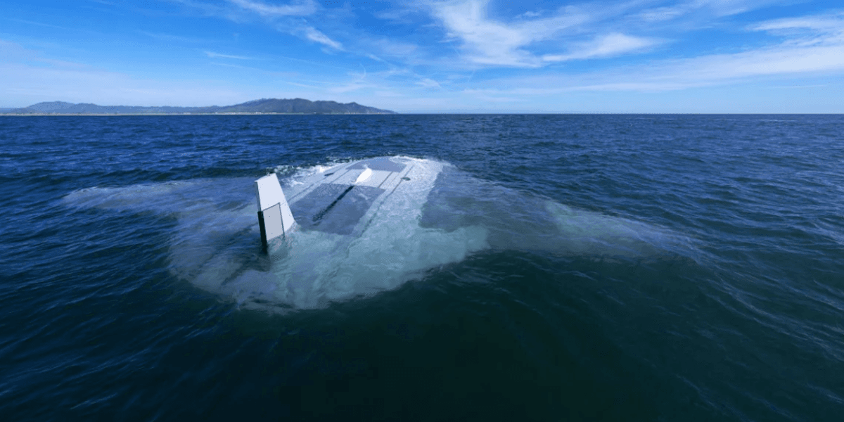 En Manta Ray-UUV testas utanför Kaliforniens kust.