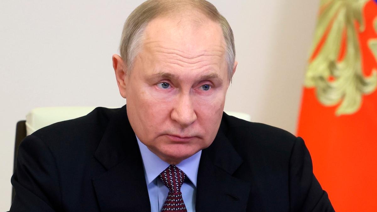 Putin i Belarus – rädsla för markattack mot Ukraina