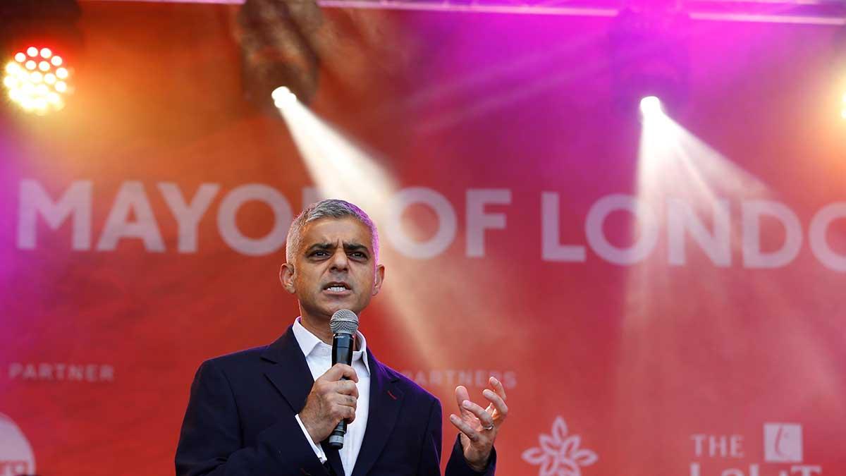 Londons borgmästare Sadiq Khan kommer denna vecka att ansluta till en grupp andra politiska ledare i andra städer som vill se Storbritannien skynda på dieselförbudet till år 2030 från 2040. Det skriver CityAM. (Foto: TT)