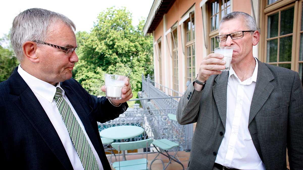 Arlas ordförande Åke Hantoft (vänster) planerar att gå i pension och har meddelat styrelsen att han avgår vid representantskapets möte i maj 2019. (Foto: TT)