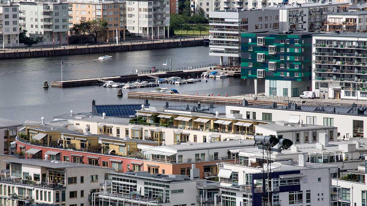 Bostadsrättspriserna i Stockholm, och även Göteborg, faller tungt i coronakrisen. (Foto: TT)