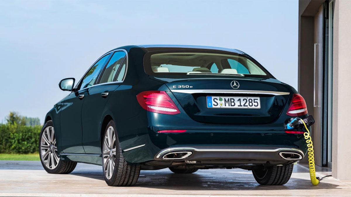 Mercedes kan få ett försprång mot konkurrenterna med sina laddhybrider med dieselmotor. (Foto: Mercedes-Benz)