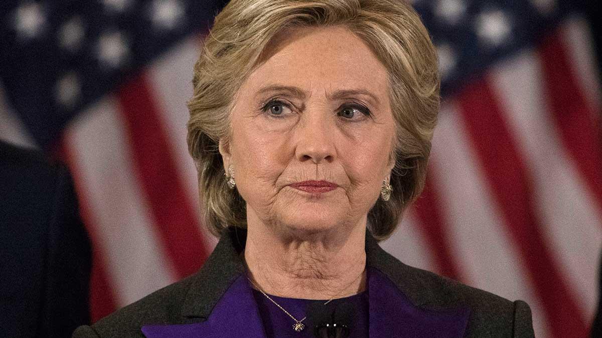 Hillary Clinton måste begära omräkning av rösterna i tre av USA:s delstater