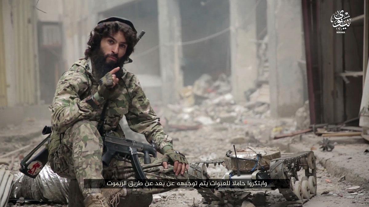 Mix Megapol spelade propagandalåt för terrornätverket IS. Bilden är tagen från en propagandavideo av IS. (Foto: TT)