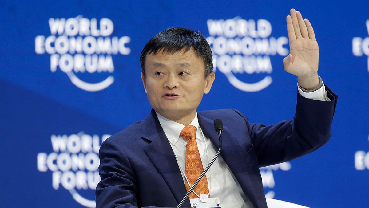Alibabas grundare Jack Ma slår fast att det är kvinnorna som ska ta åt sig största äran för e-handelsföretagets framgång. (Foto: TT)