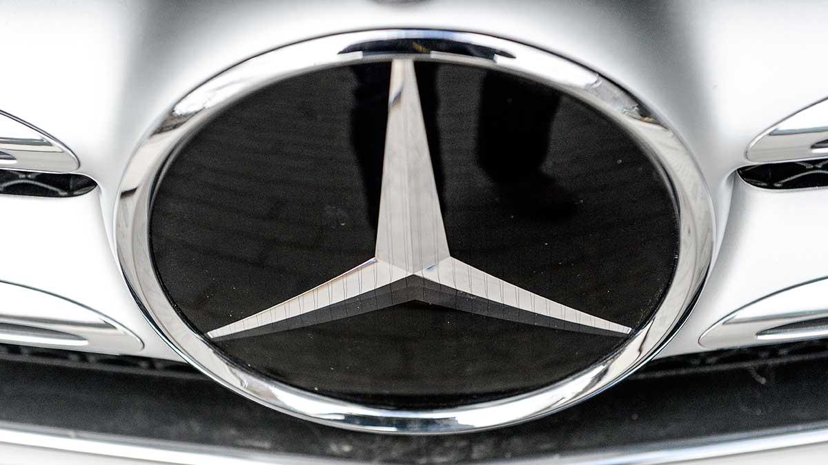Försäljningen backar för Mercedes-Benz. (Foto: TT)