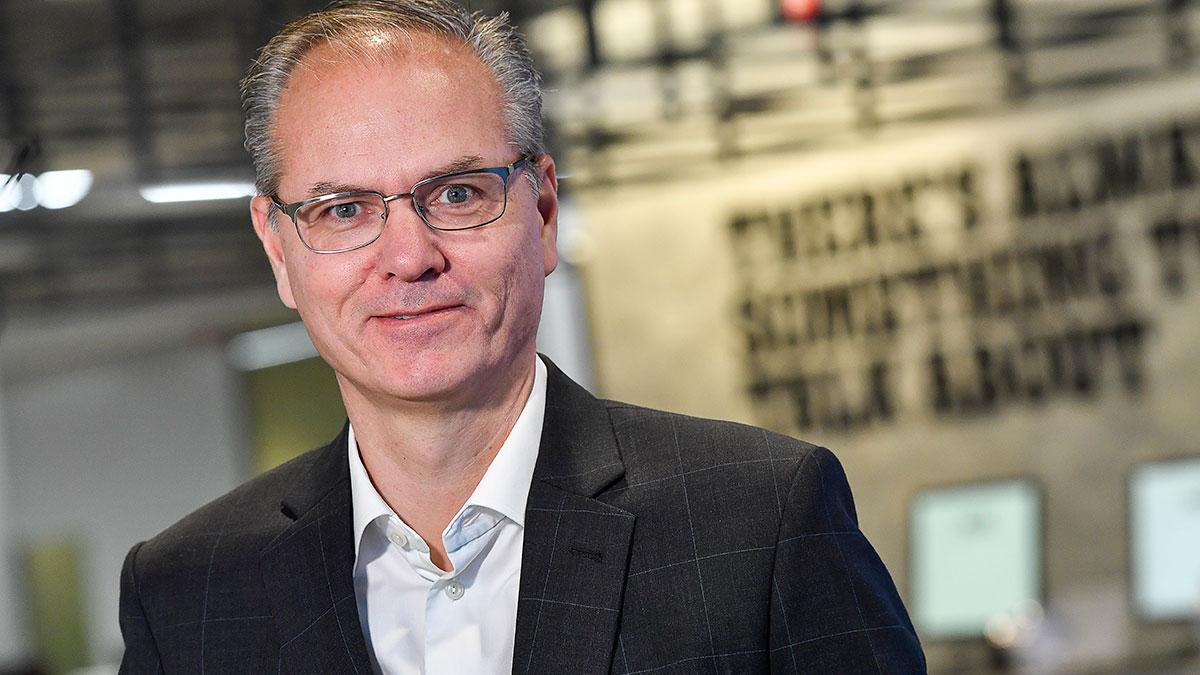 "Den här prestationen kommer bli en bra grund för vår utrullning av 5G-nät senare i år", säger Anders Nilsson, koncern-vd på Tele2. (Foto: TT)