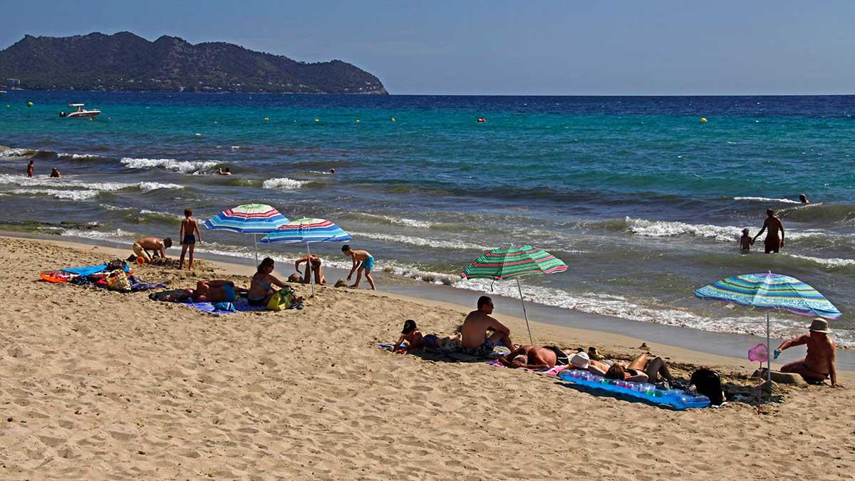 Svenska turister kan nu få problem att hyra bostad på Mallorca. (Foto: TT)