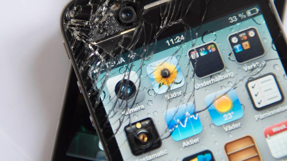 Apple får en airbag som gör att skärmen inte ska spricka när mobilen tappas. (TT)