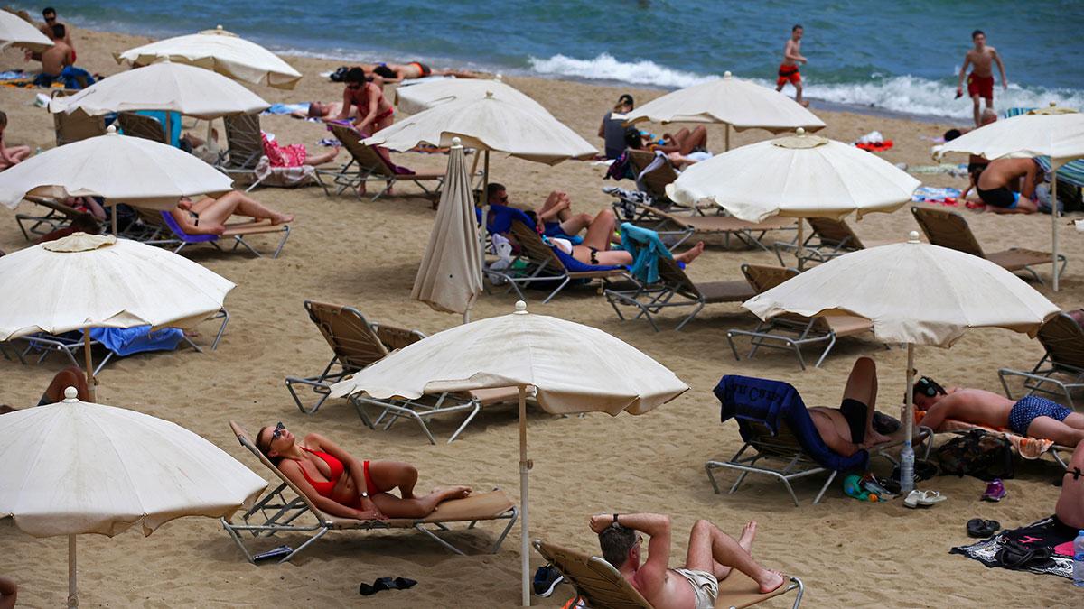 Spanien fortsätter locka många turister när kylan slår till i stora delar av Europa. (Foto: TT)