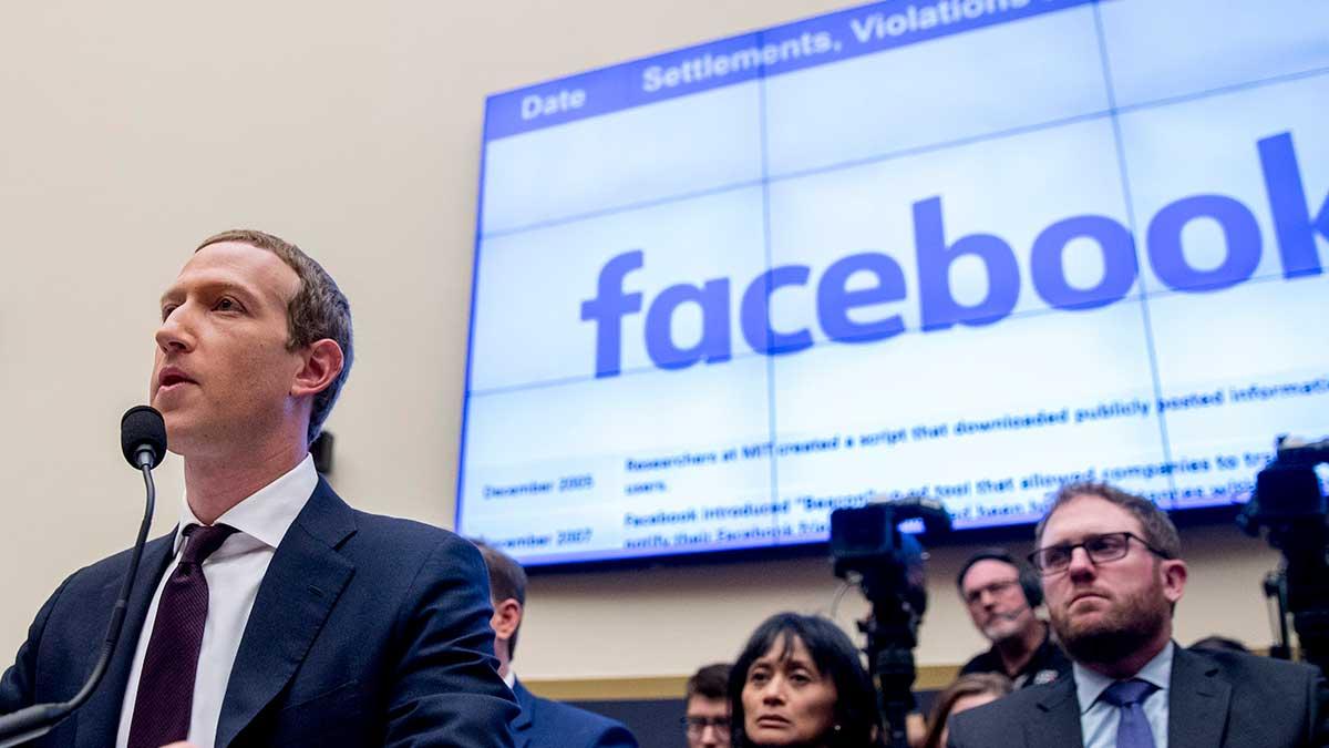 Facebooks mardröm och fasa kan vara på väg att slå in. Mark Zuckerberg, vd och skapare av den sociala mediejätten, beskriver det som ett "existentiellt hot". (Foto: TT)