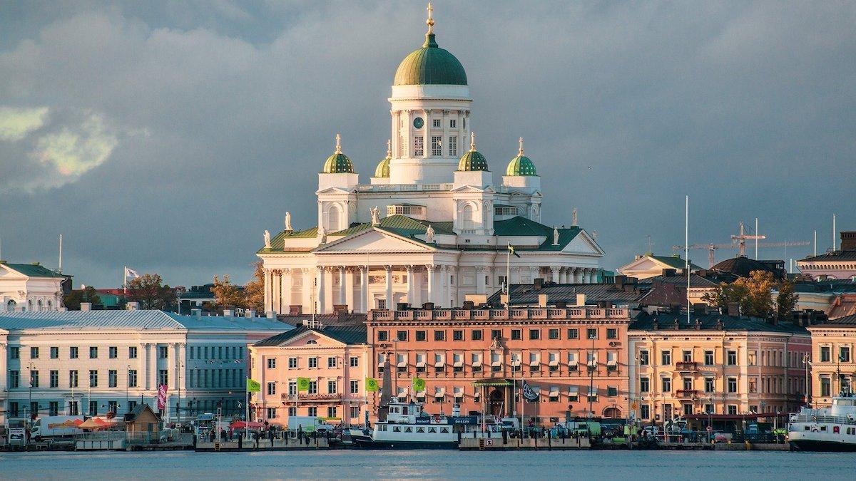 Nyfosa förvärvar 43 fastigheter i Finland, de flesta i Helsingforsregionen, Åbo och Jyväskylä. Med affären har Nyfosa sedan juli 2021 förvärvat fastigheter för 5,7 miljarder kronor i Finland