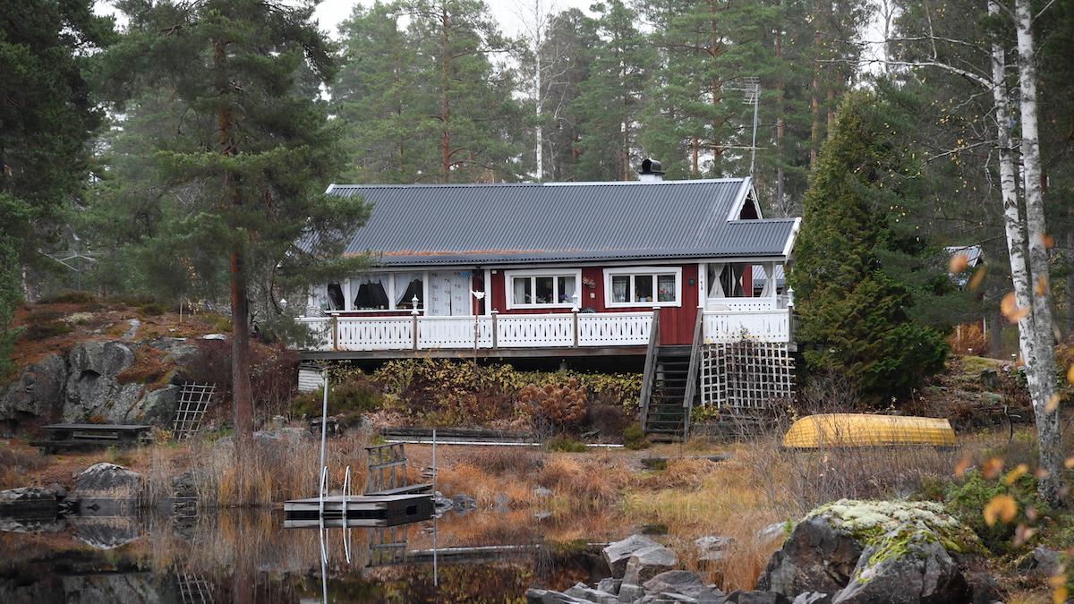 De svaga kronan gör att fler utländska köpare köper hus i Sverige