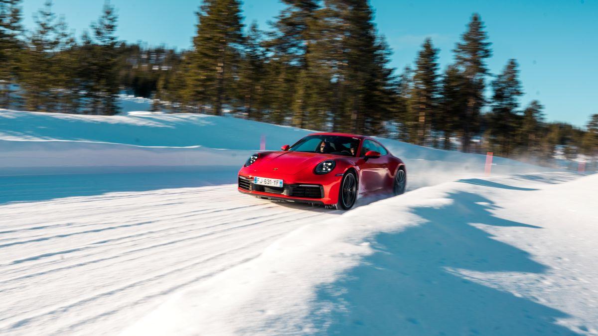 Porsche 911 med Michelin Pilot Alpin 5-däck
