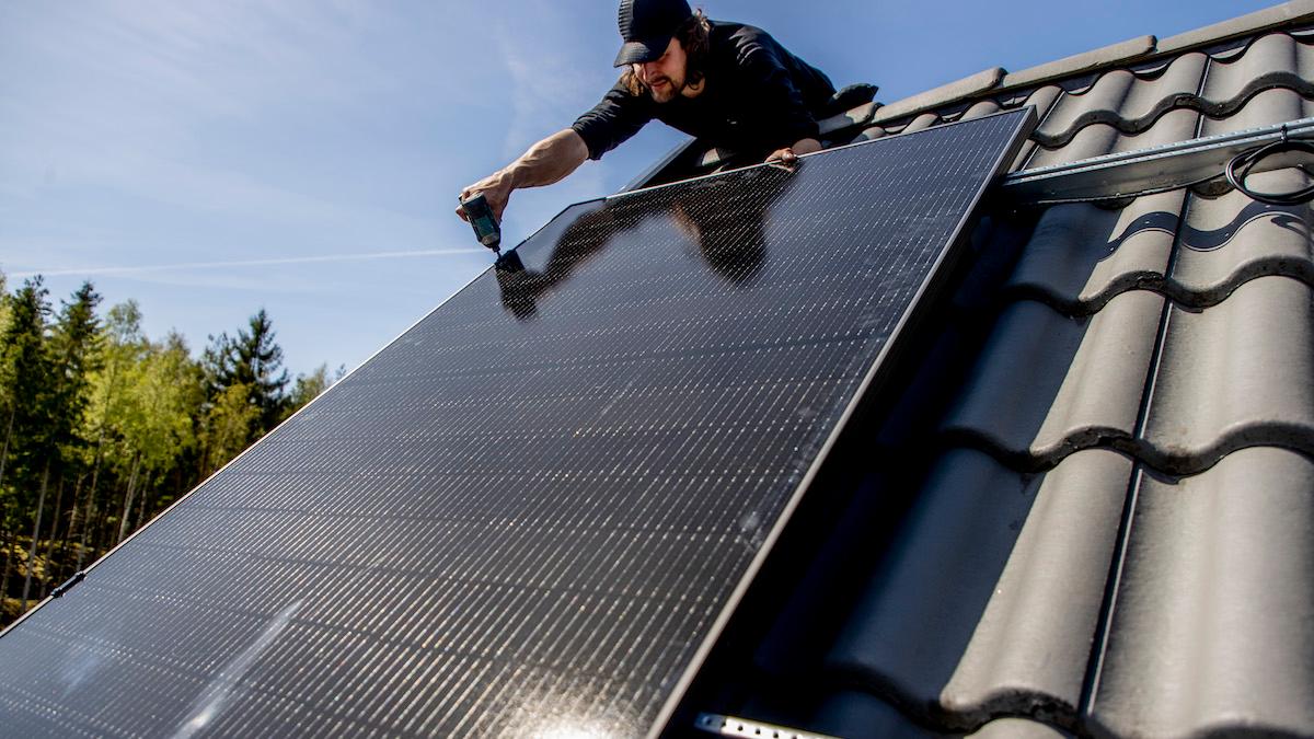 Svea Solar riskerar att förbjudas installera solceller.