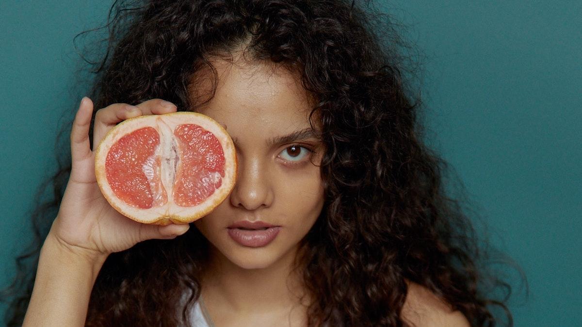 En patient i Sri Lanka hade en njursten som var lika stor som en grapefrukt, den visade sig vara världens hittills största