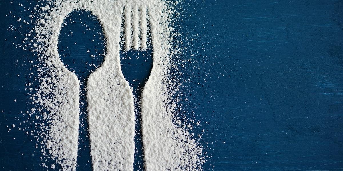 Tillsatt socker finns i många av de bearbetade livsmedelsprodukter vi äter, så här tar du reda på hur mycket så du kan undvika det