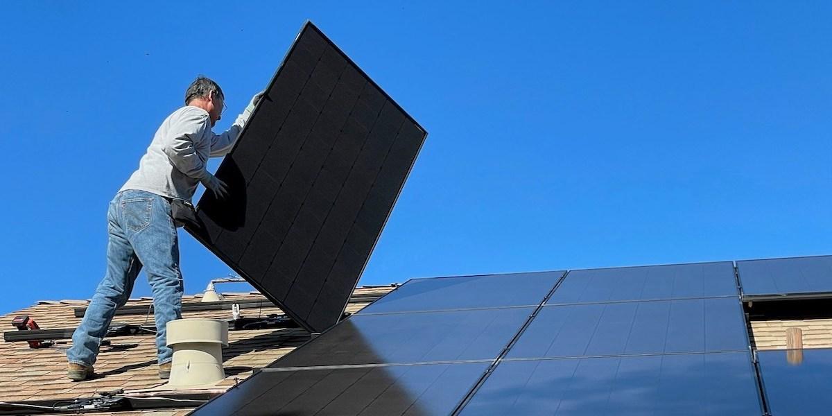Snart kan EU kräva solceller på alla nybyggda hus.