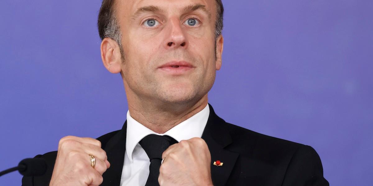 Frankrikes president Emmanuel Macron lyfter fram landets kärnvapen som en viktig del i att försvara EU.
