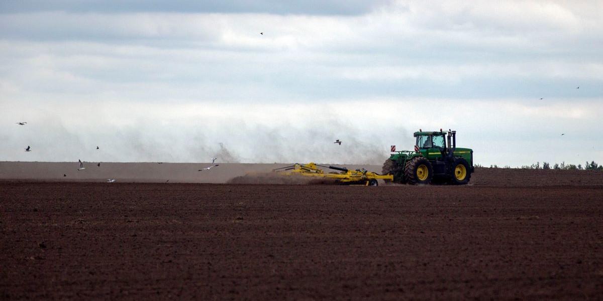 Ryssland har slagit ut var femte jordbruksmaskin i Ukraina