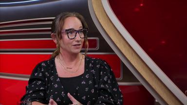 Åsa Wallenrud blir intervjuad av Emma Fällman om de nya materialen som ritar om kartan för elbilar. (