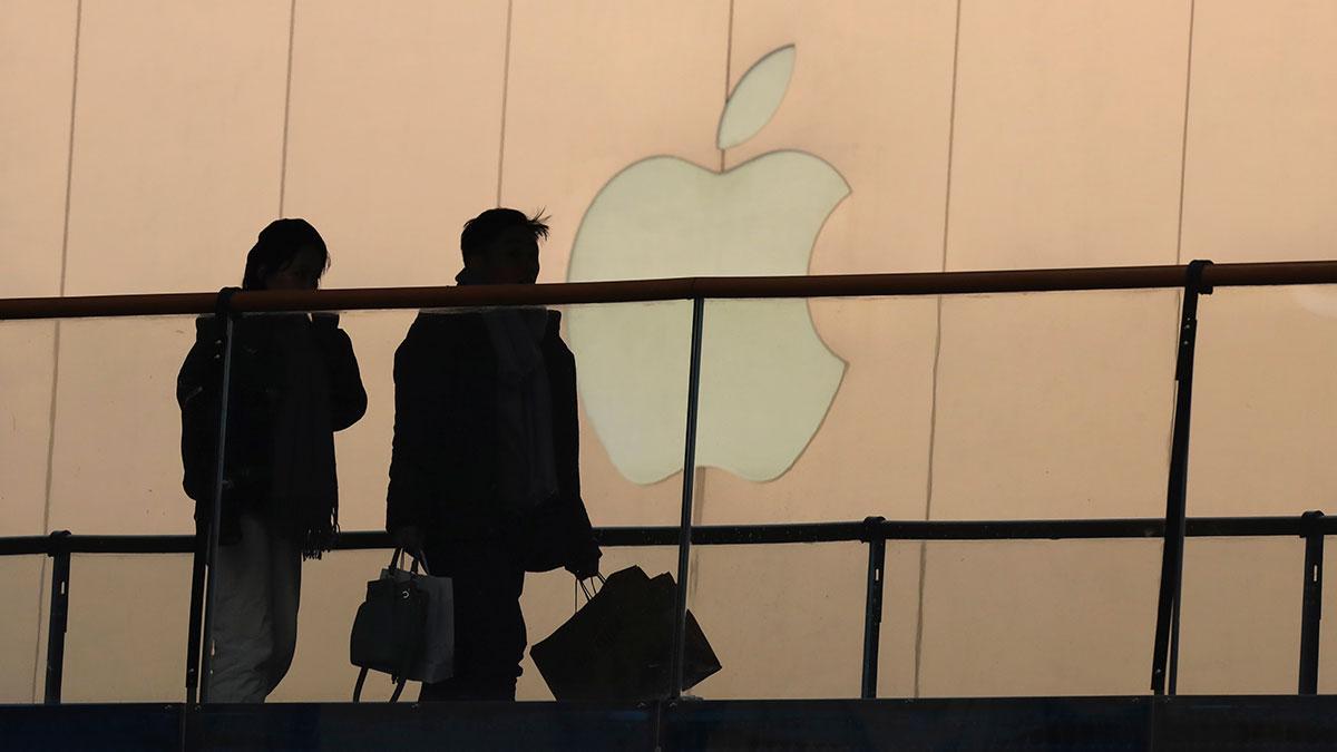 Apple har rekryterat en av Googles experter inom artificiell intelligens. Bilden är tagen i ett annat Apple-sammanhang. (Foto: TT)