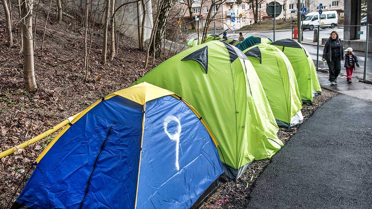 Många svenska hushåll skulle det få det ytterst tufft om bostadskostnaden blev 20 procent högre. (Foto: TT)