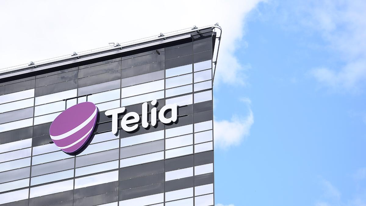 Teleoperatören Telia ska ha fått ett bud på sitt ägande i mobiloperatören Kcell