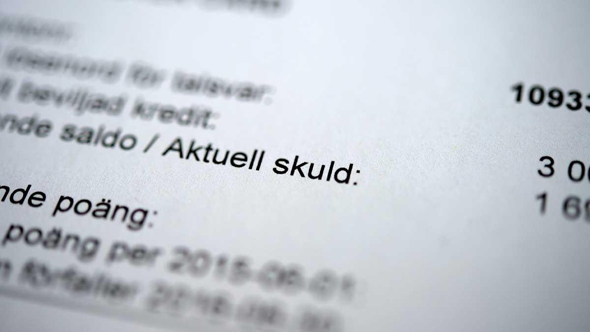 Fakturorna fortsätter komma från fondbolaget - trots att inga avtal finns. Fakturan på bilden är en annan. (Foto: TT)