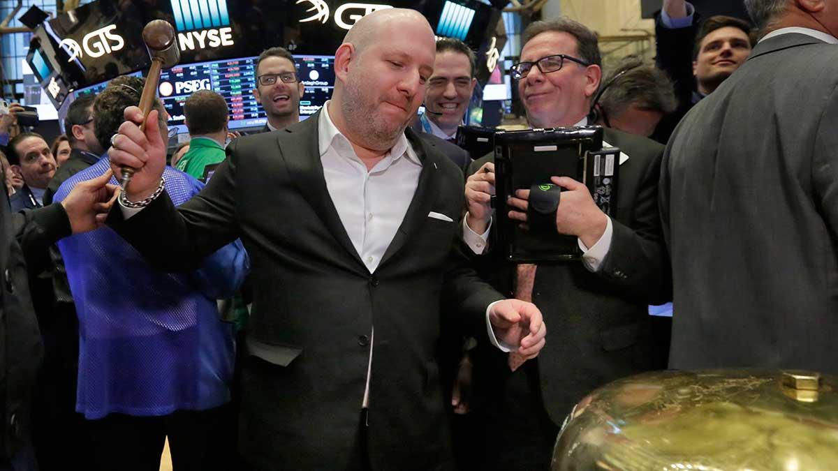 Proffset i artikeln tror att Europas börser kan få ytterligare eld i baken. Bilden är från Wall Street i New York. (Foto: TT)