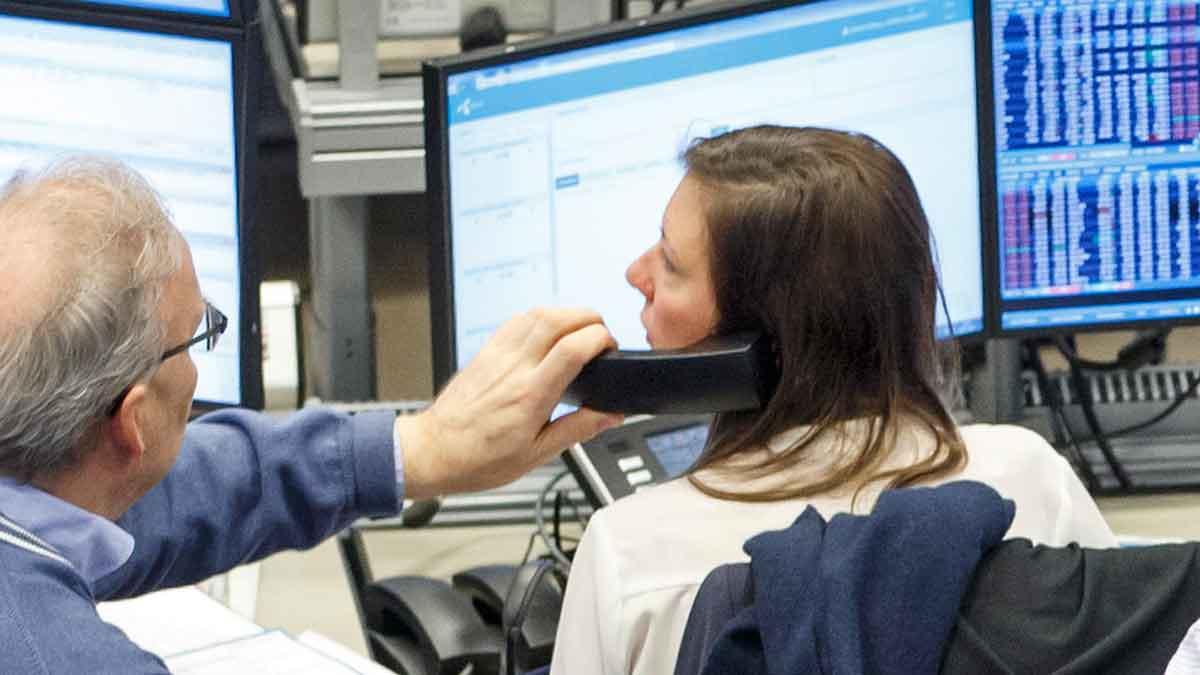 Aktier lockar allt fler kvinnor