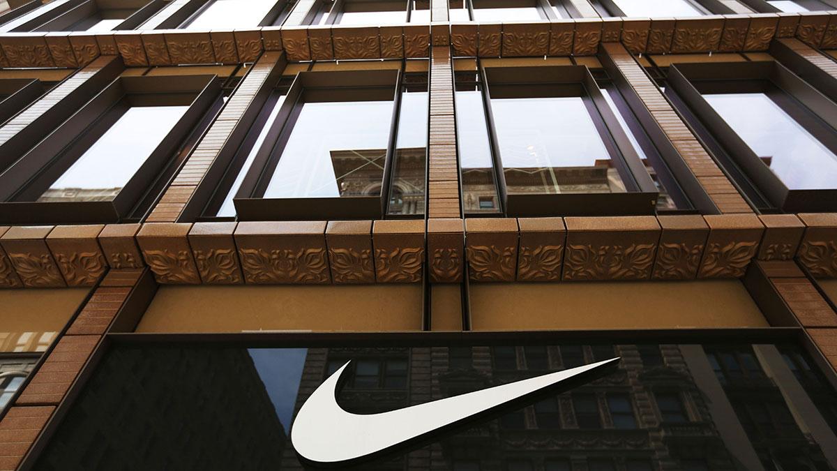 Chefsavhoppen duggar tätt på Nike. (Foto: TT)