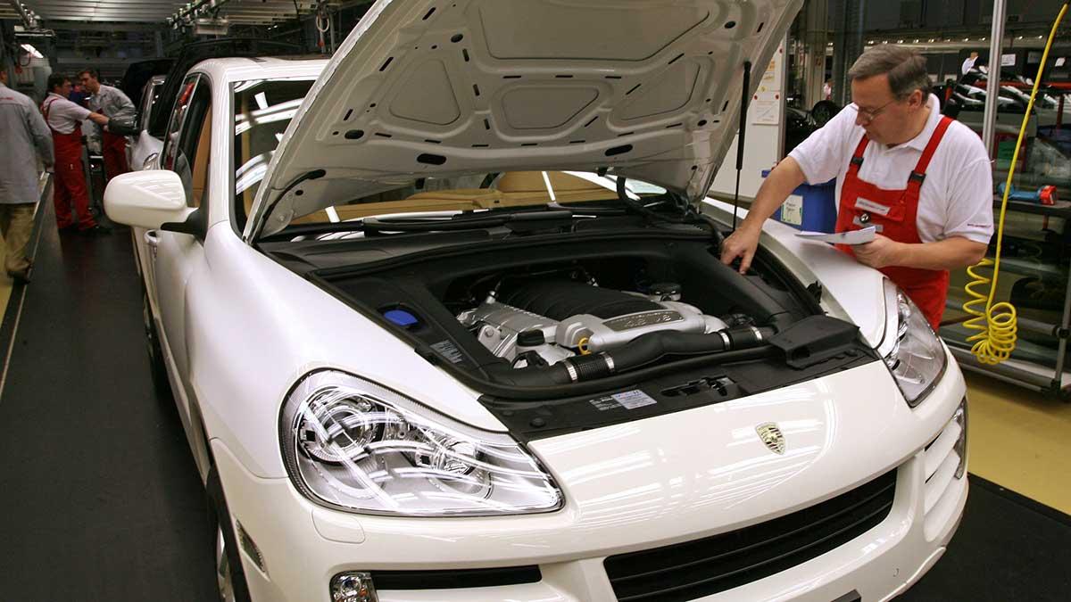 Porsche gick historiskt starkt 2016 och nu får medarbetarna sin belöning. (Foto: TT)