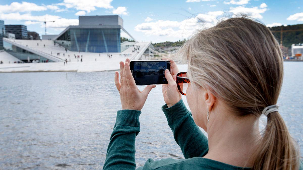 När kronan rasar kanske det kan vara läge att som svensk turist rikta blicken mot Norge? Mot den norska kronan har den svenska kronan nämligen stärkts. (Foto: TT)