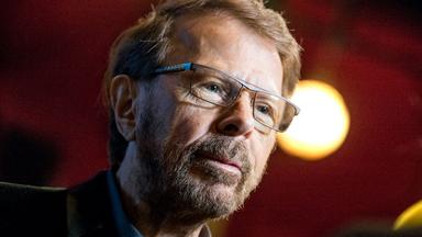 Abba-Björn prestigelägenheter i Sundbyberg vräks ut till rabattpriser - samtidigt dyker värdet på Björn Ulvaeus aktieportfölj i bostadsbolaget. (Foto: TT)
