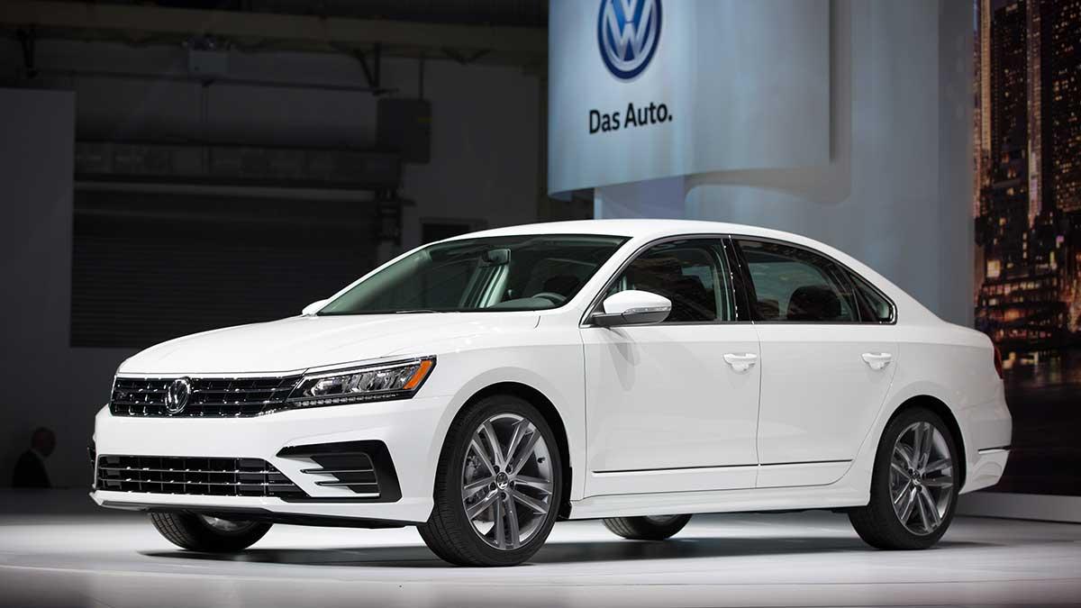 Volkswagen klassiska storsäljare Passat kommer att få ett nytt utseende nästa år. (Foto: TT)