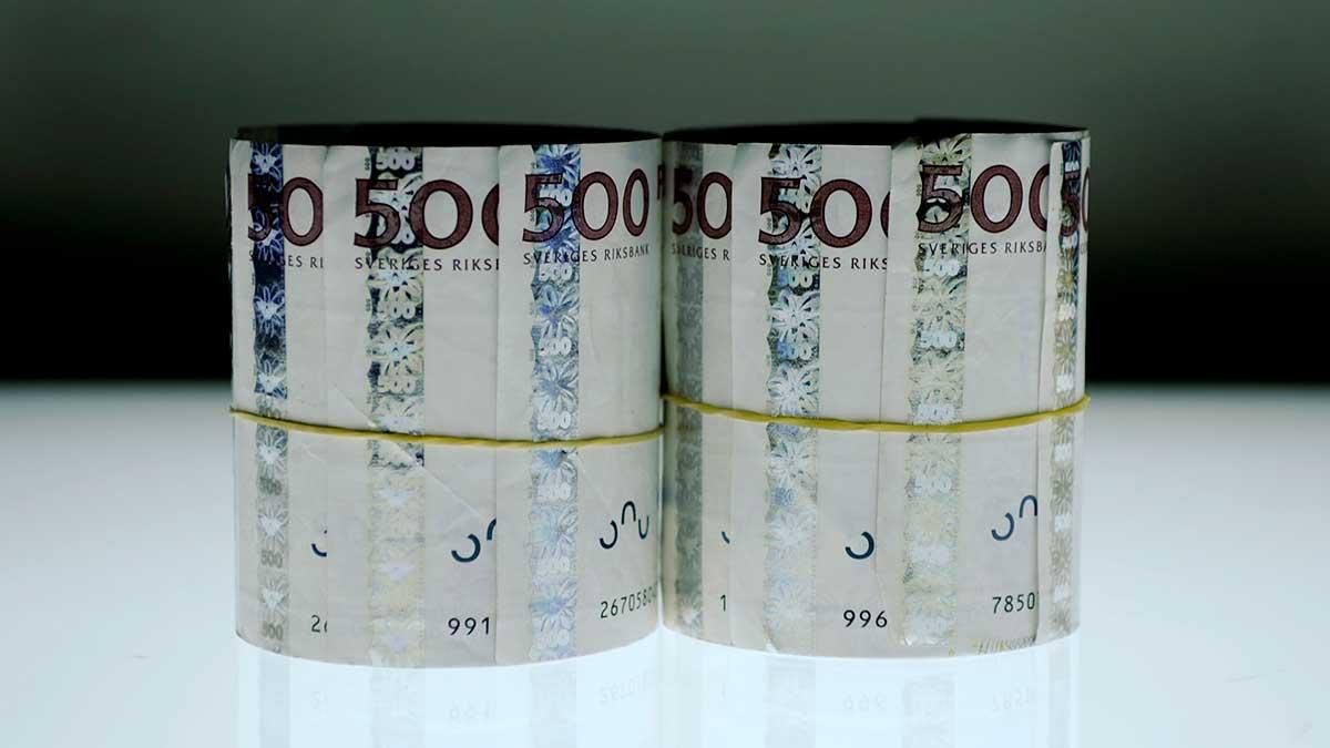 Hisnande 131.000 svenska miljarder kronor är summan (26 ggr Sveriges BNP) som i dag är investerade i obligationer som ger negativ avkastning. (Foto: TT)