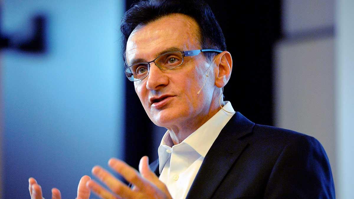 ”I juni eller juli kommer vi redan att ha en bra uppfattning i termer av dess potentiella effekt”, säger Astra Zenecas vd Pascal Soriot till BBC Radio om coronavaccinet. (Foto: TT)