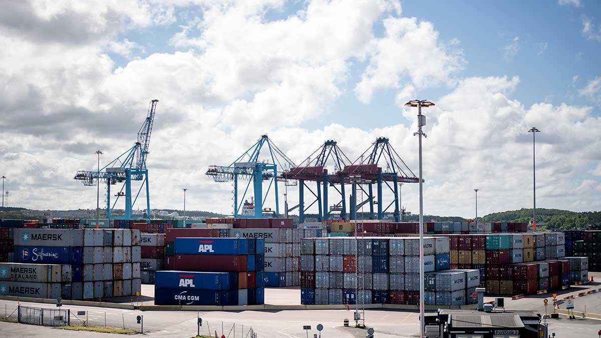 Under det första kvartalet 2020 mattades den svenska tjänsteexporten och tjänsteimporten av. (Foto: TT)