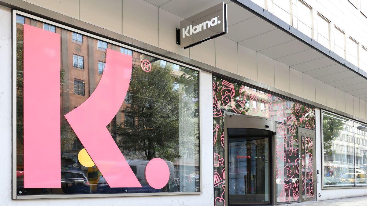 Betaljätten köper upp och lägger ner e-handelstjänst