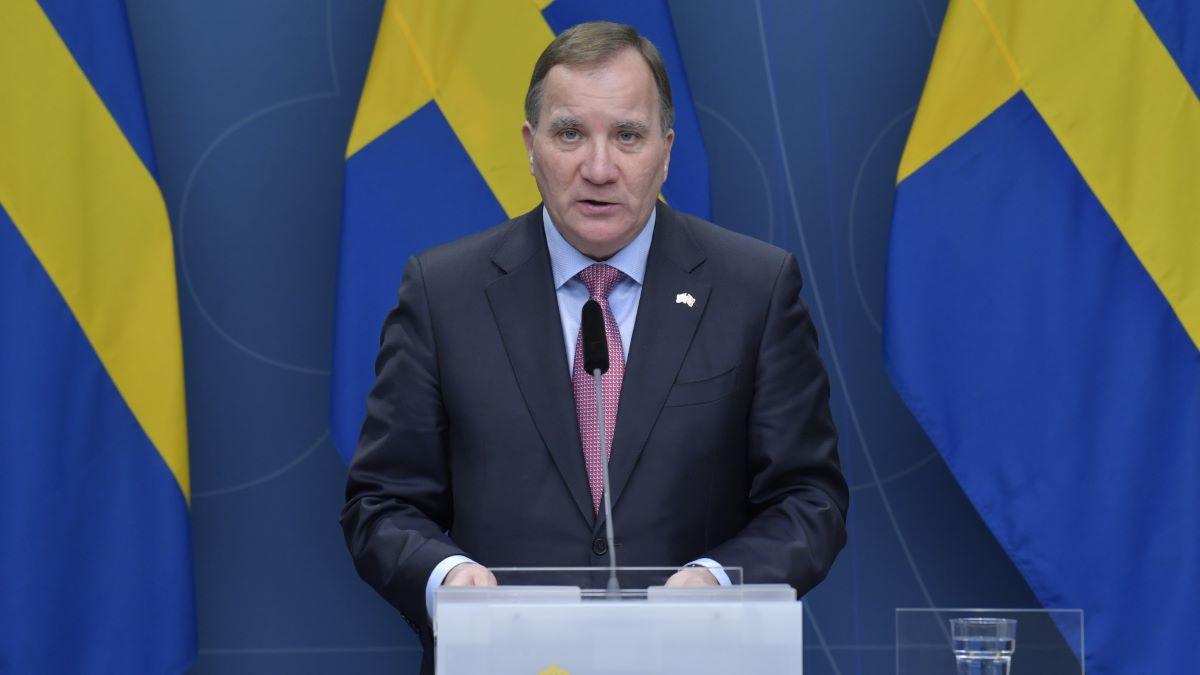 Stefan Löfven meddelade under torsdagen att landets gymnasieskolor kommer att stängas ner. (Foto: TT)