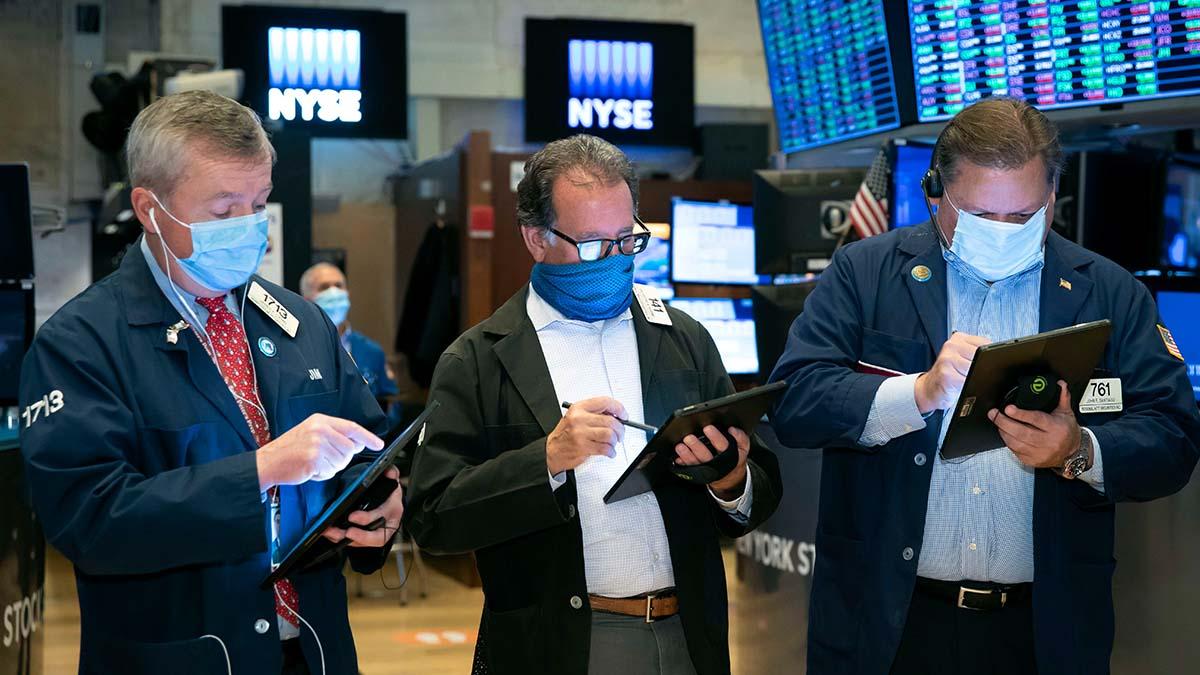 Detta stökiga år fortsätter att leverera rekord på många olika fronter, nu på privatinvesterares optimism. (Foto: TT) Insiderförsäljning