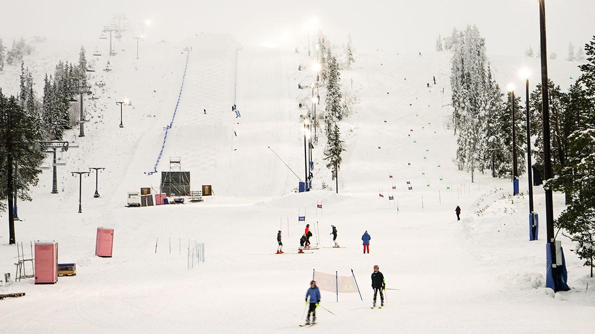 Alpingaragets stora skidtest: Allmountainskidor