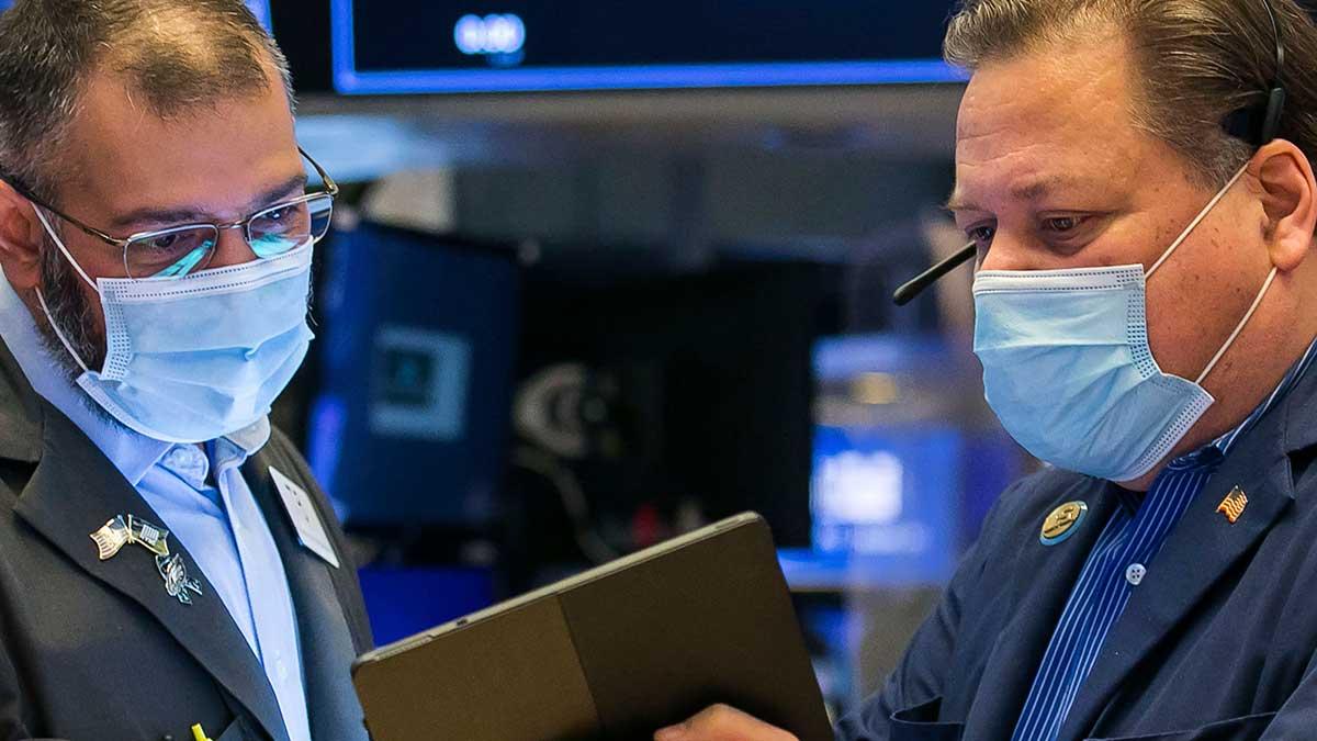 Di sätter köpstämpel på tobaksjätten Swedish Match, som är veckans aktie i tidningen. Bilden är tagen i ett annat börssammanhang. (Foto: TT)