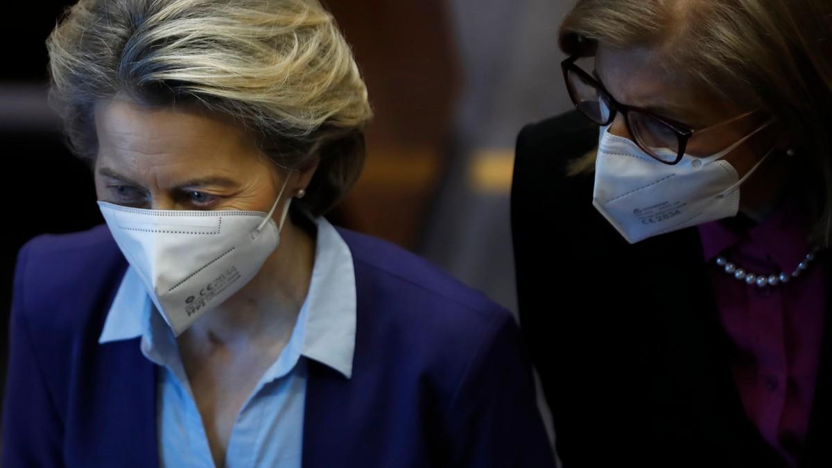 Ursula von der Leyen medgav i en utfrågning i Europaparlamentet att EU:s flera misstag begicks när vaccinstrategin utformades. (Foto:TT)