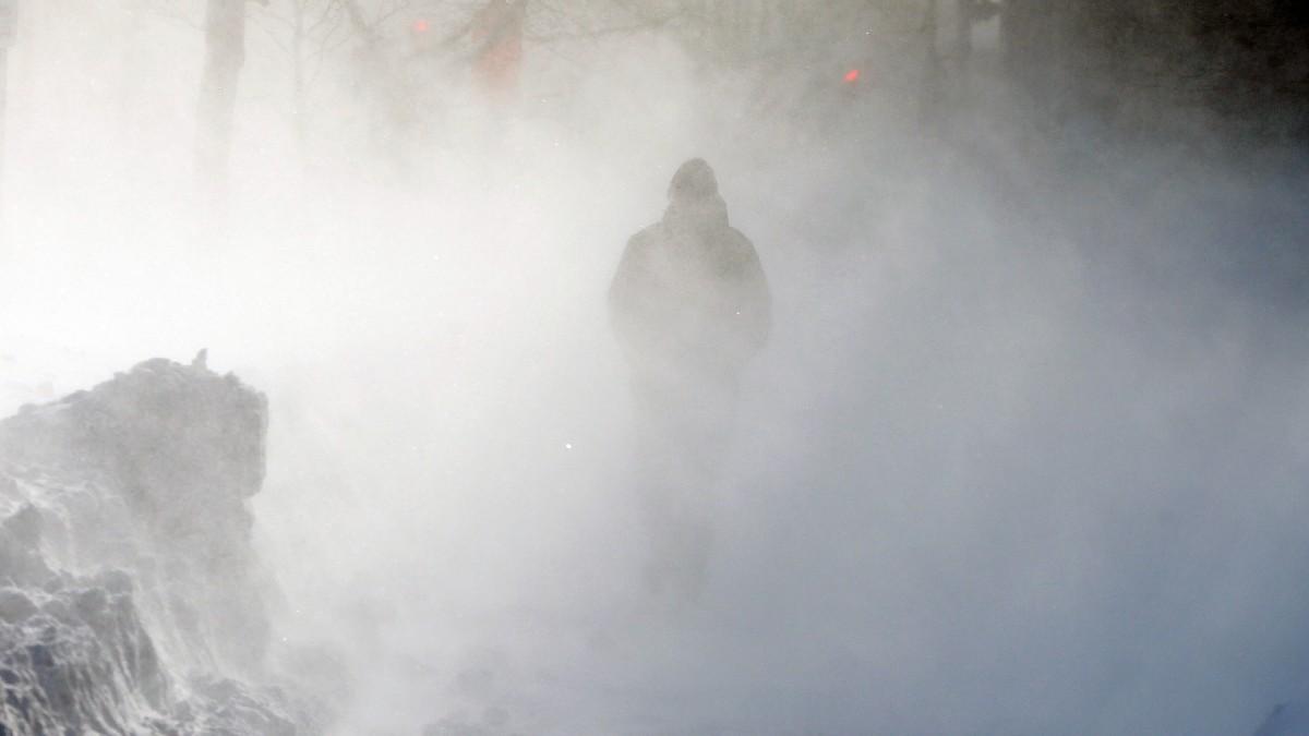 Snöstormar i USA har gjort att priset på olja har skjutit i höjden. (Foto: TT)
