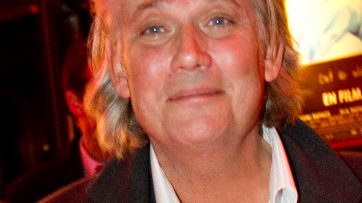 Mediestrategen Paul Ronge beskriver Astra Zenecas inbjudan till digitalt möte om sitt vaccin till mediechefer som "inte klokt". (Foto: TT))