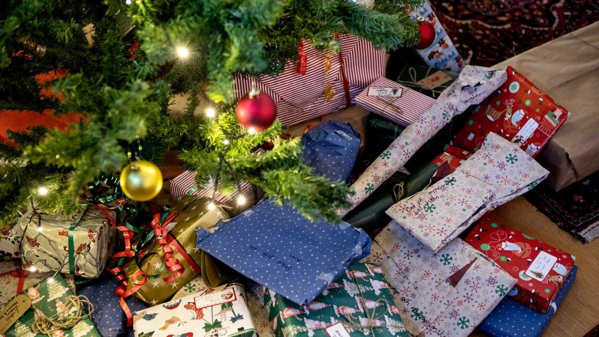 Brädspel passar bra under julgranen
