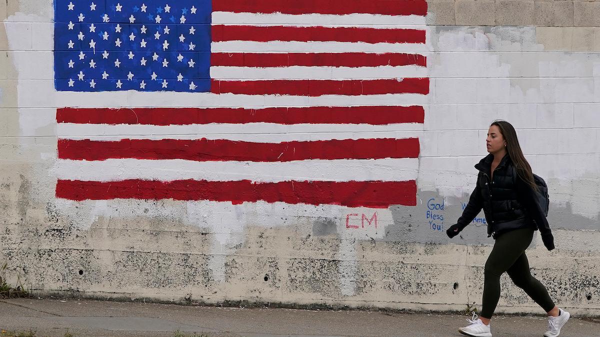 USA:a centralbank Fed har tvingats höja räntorna i hopp om att få ned landets ihållande inflation men priserna ökar fortfarande och framöver kan det bli svårt att hålla nere inflationen utan att orsaka en lågkonjunktur