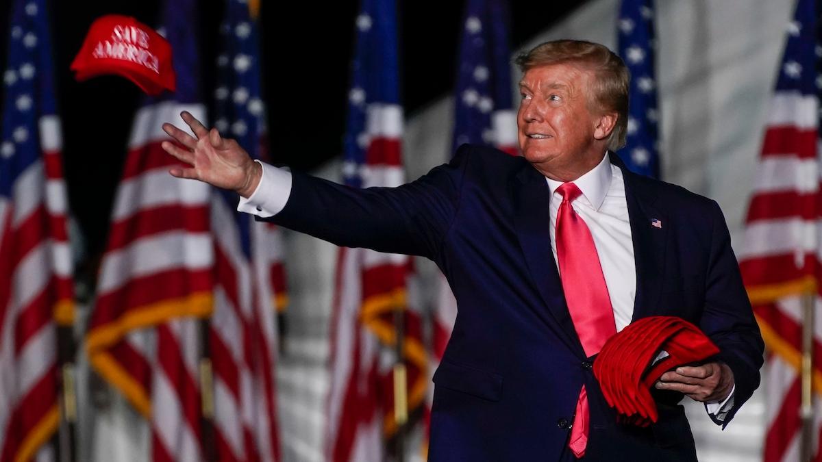 Trump prisade Hitlers generaler: "Mer lojala"